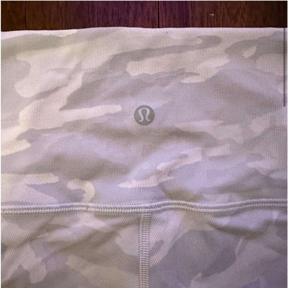 White camo leggings